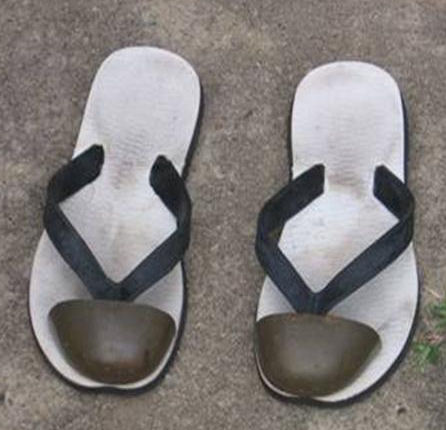 Steel toed thongs